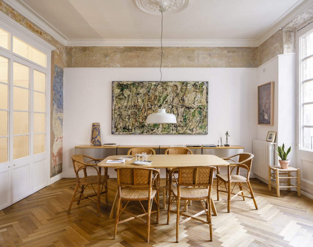 House in Gothic Quarter - Costa Calsamiglia Achitecture - Dining room
